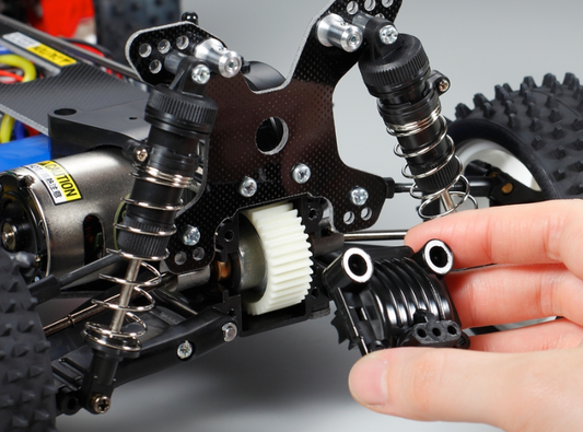 47350 Tamiya | Top Force 2017